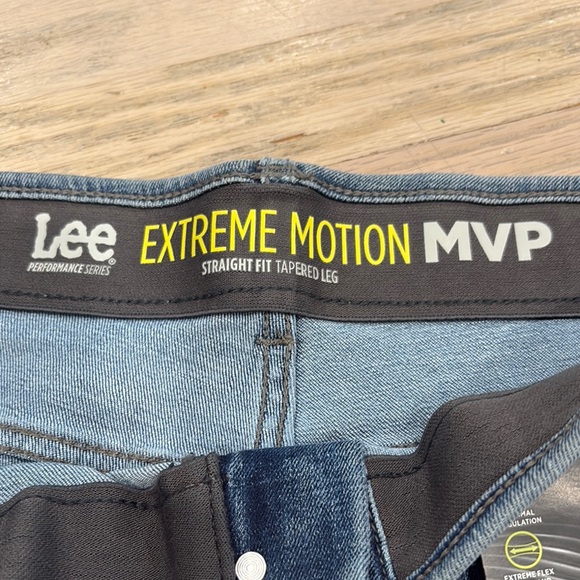 Lee Blue Relaxed Straight Fit Jeans/ Extreme Motion Tapered Leg - Picture 4 of 16